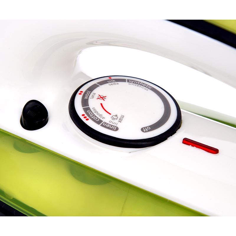 ds83533-2.jpg Camry CR5025 - Stoomstrijkijzer